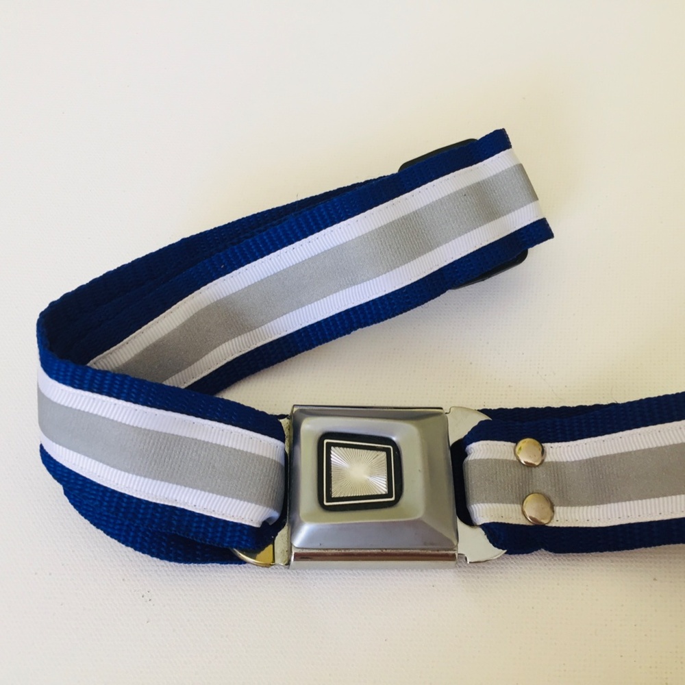 Original Carseat Buckle Belt with Reflector band, blue, adjustable, new